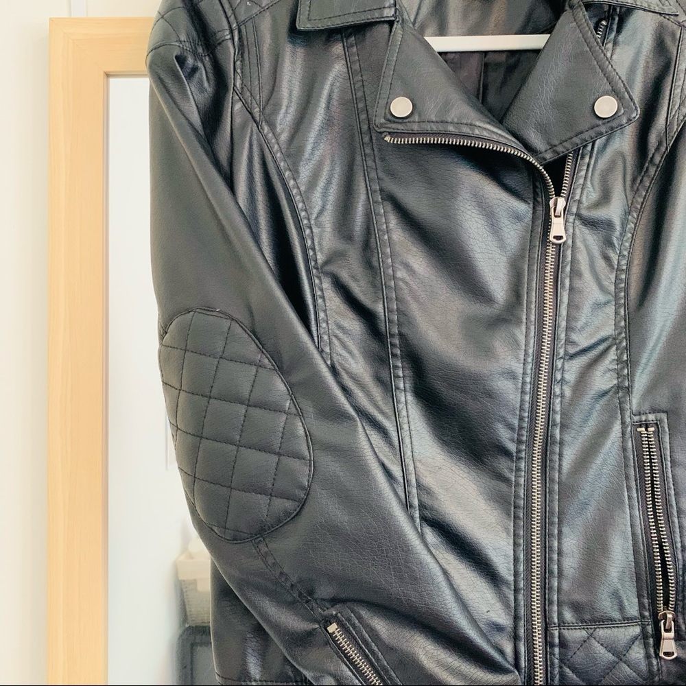 leather jacket in black.